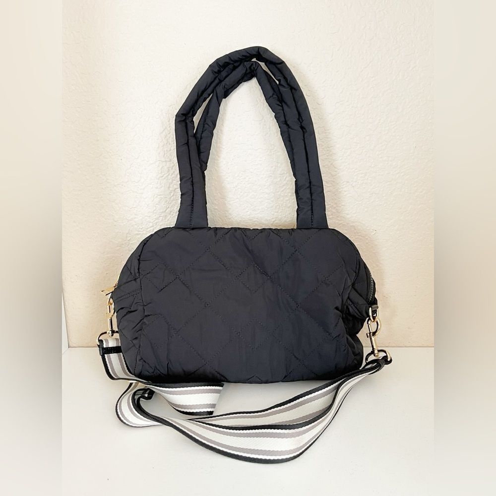 Marc Jacobs quilted puffer Travel Bag with guitar crossbody strap in black - Picture 8 of 16